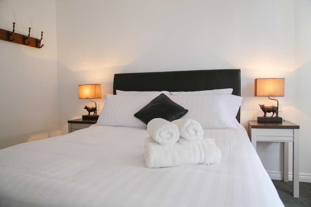 Armorica Hotel Oranmore Exterior photo