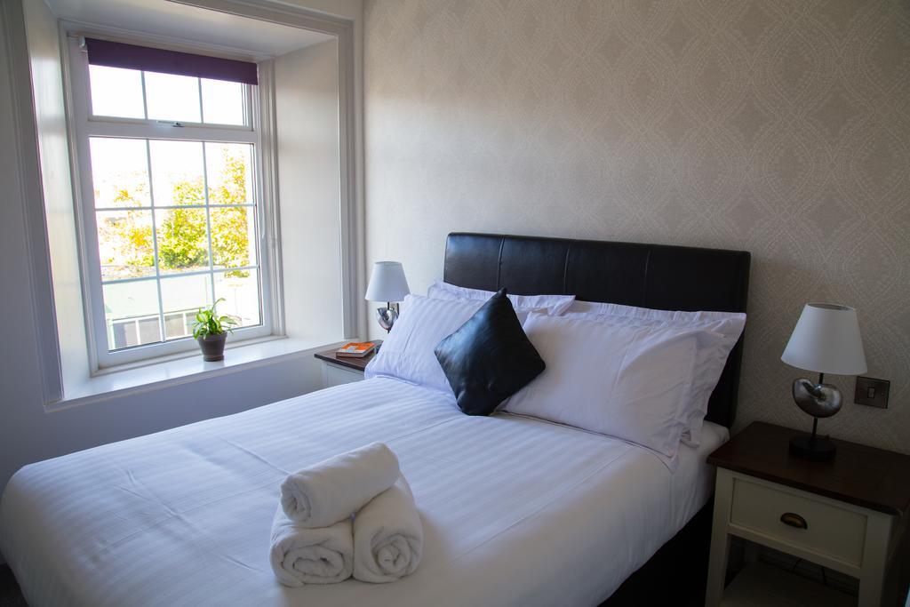 Armorica Hotel Oranmore Exterior photo
